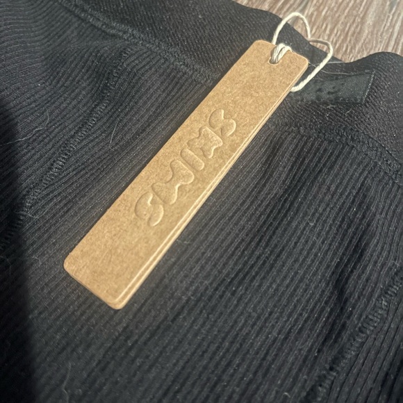 Skims Women’s Boxers L - Picture 2 of 3